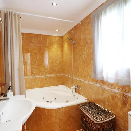 Casa Murillo Spainsunrentals * Nerja